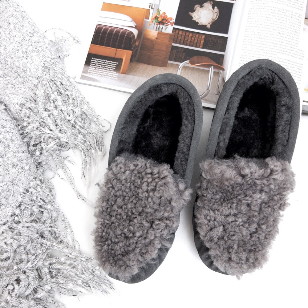 RJ's Fuzzies . Suede Sherpa Slippers